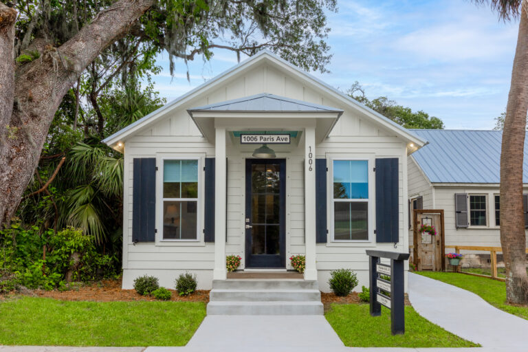 View of PCA Port Royal office from the street in front.